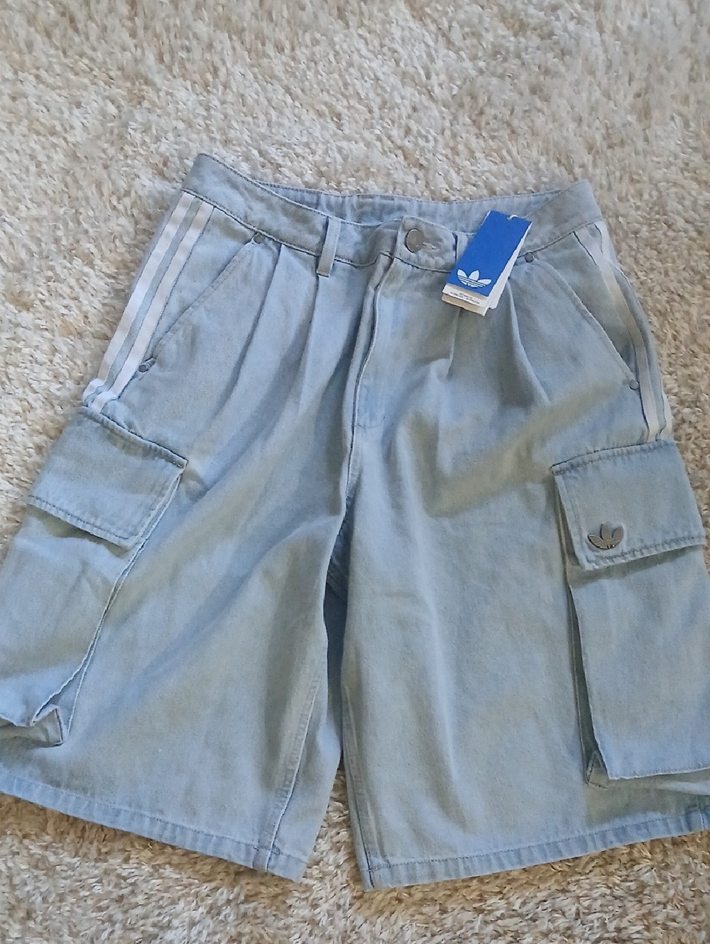 NWT ADIDAS PLEATED CARGO SHORTS